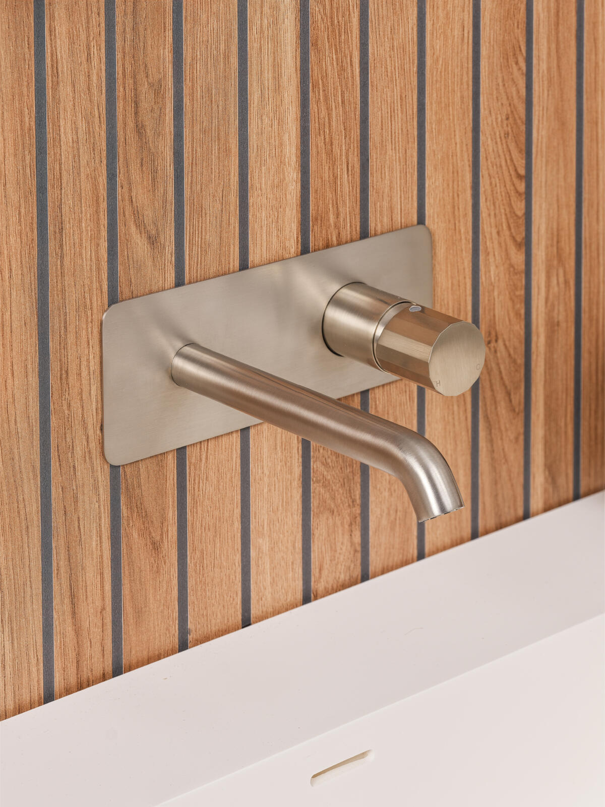 Arturo BN Wall Mounted Mono Wide Flute Handle