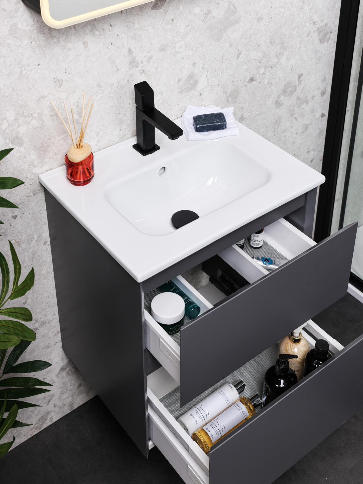 Mozzano MG Reduced Depth Sentire Tap Cubed Head Cortello Basin 6