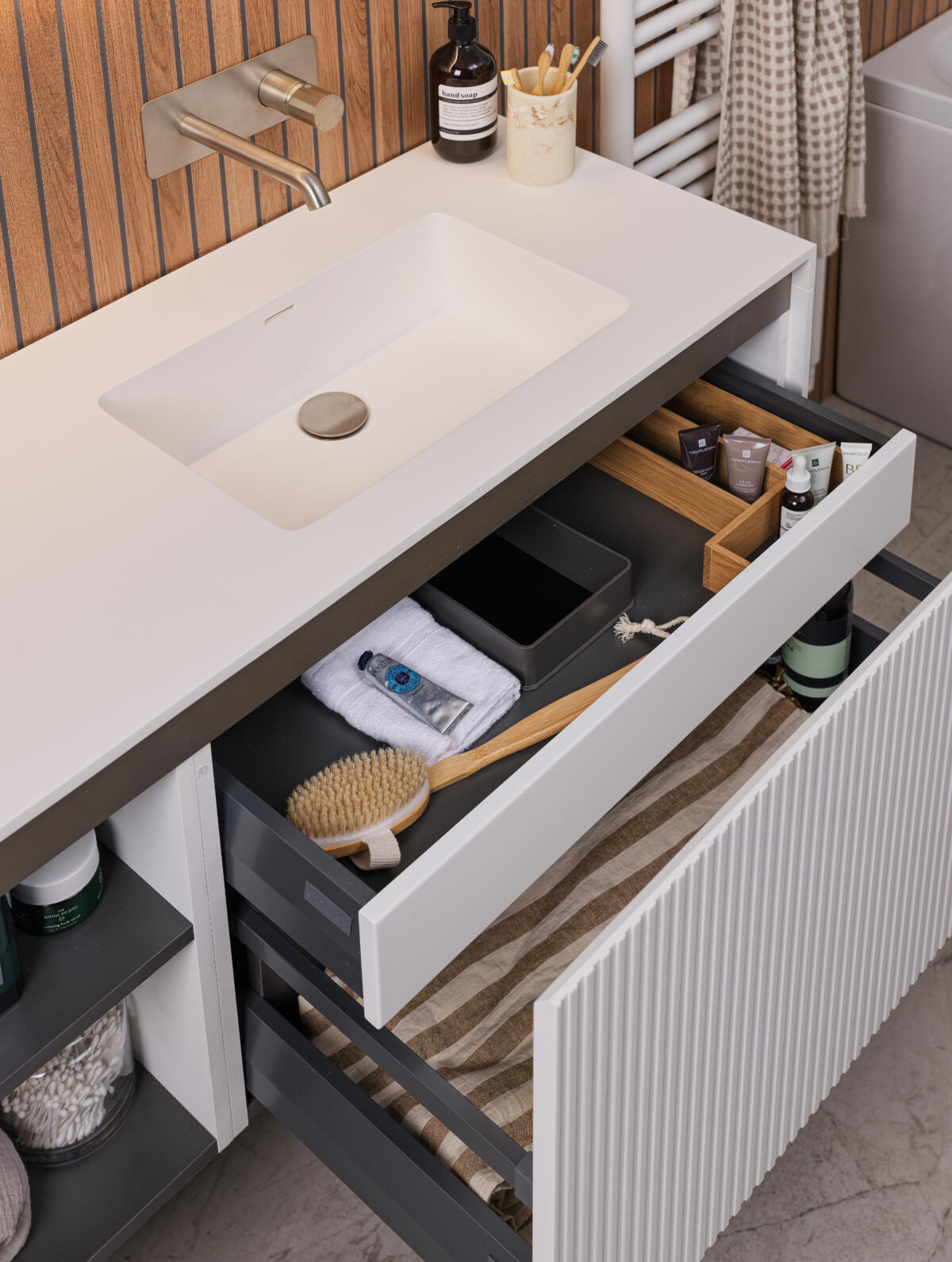 Stratto MW Open Shelved BN Trim
