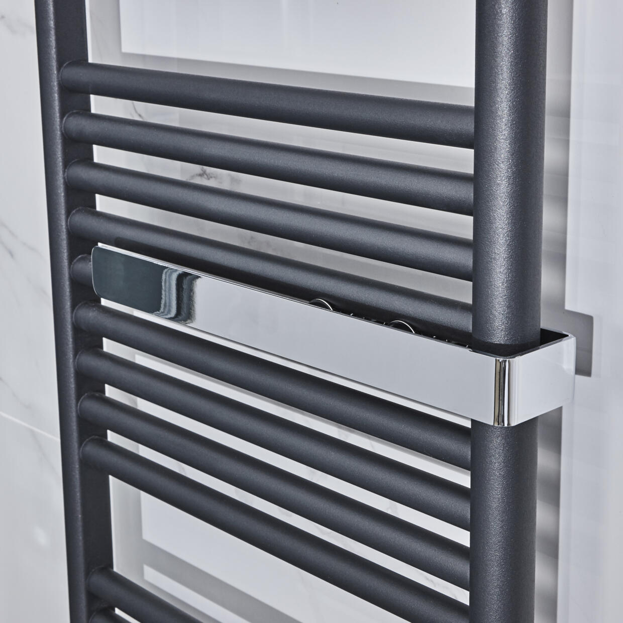 15 Hugo2 Towel Hanger On Anthracite Rail