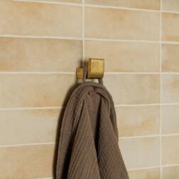 BB Carlos Robe Hook