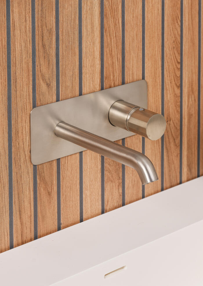 Arturo BN Wall Mounted Mono Wide Flute Handle