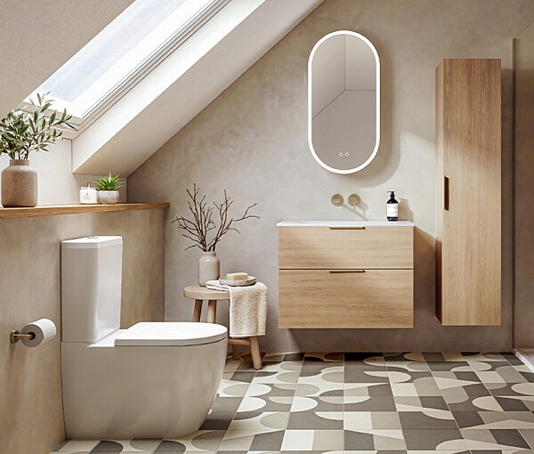 Light Oak Cosenza with Davoli Close Coupled WC