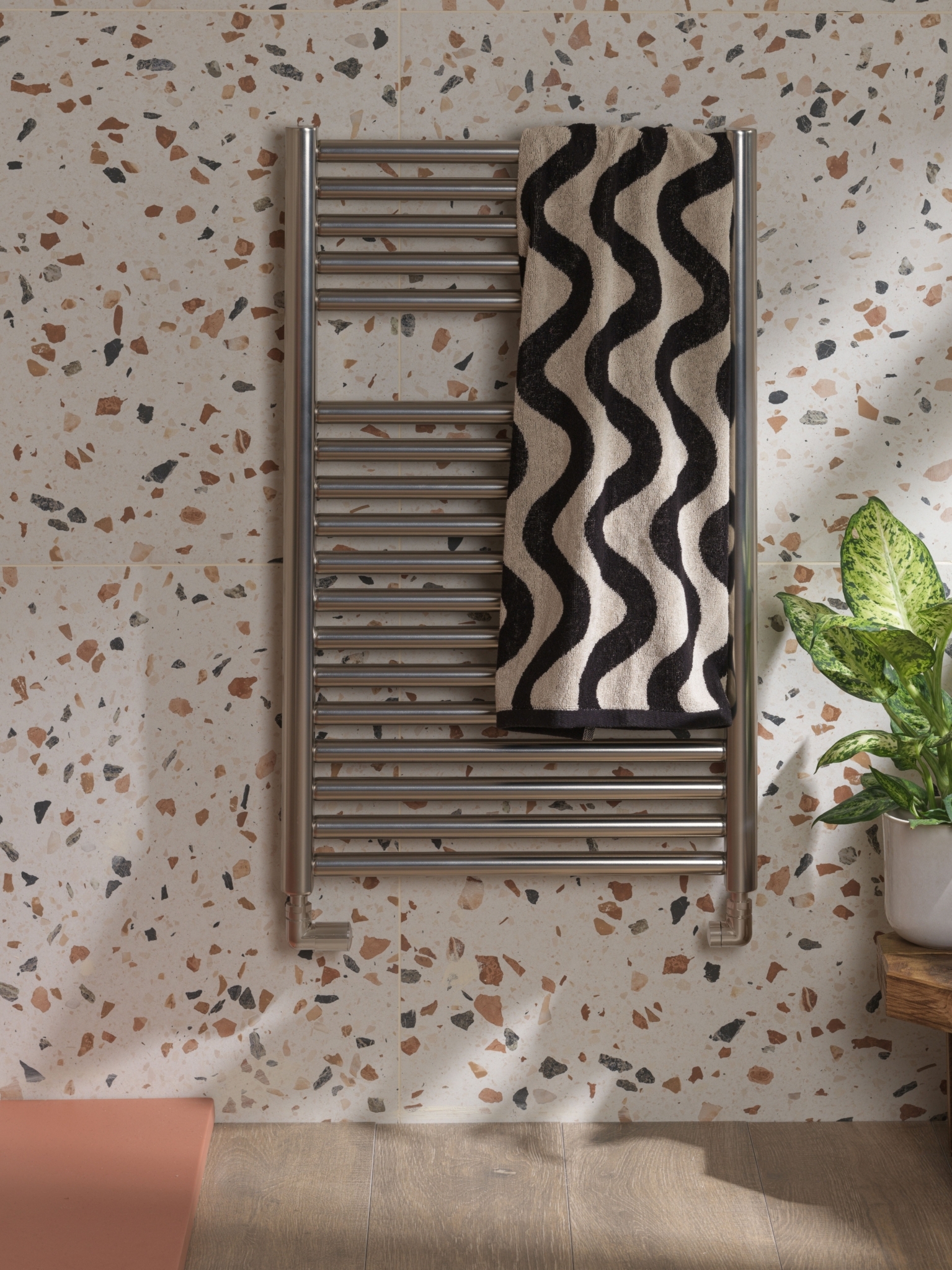 Hugo Evolute Towel Radiator in Brushed Nickel